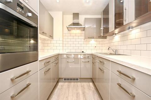 2 bedroom retirement property for sale, Southfields Road, Eastbourne