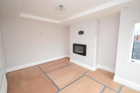 3 bedroom semi-detached house for sale, Moor Flatts Avenue, Leeds, West Yorkshire