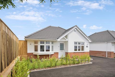 2 bedroom detached bungalow for sale, Lacey Crescent, Poole BH15