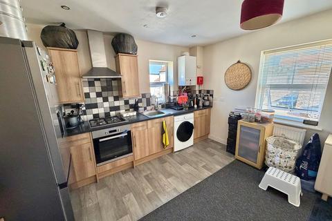2 bedroom apartment to rent, Portman Street, Taunton, TA2