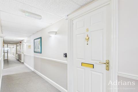1 bedroom retirement property for sale, Imperial Court, Marine Parade West, Clacton-On-Sea, CO15