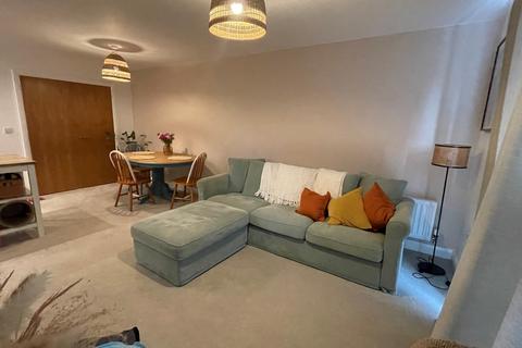 2 bedroom flat for sale, Belvoir House, The Valley, Winchester, Hampshire