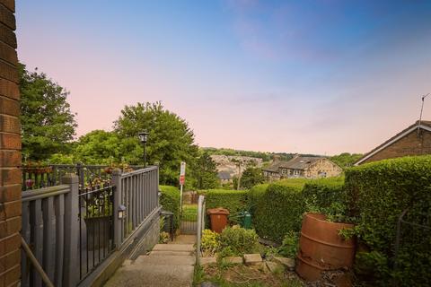 3 bedroom semi-detached house for sale, Half Mile Lane, LEEDS