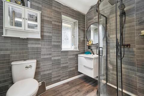 3 bedroom semi-detached house for sale, Half Mile Lane, LEEDS