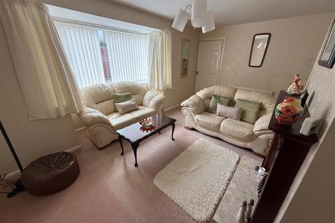 2 bedroom semi-detached house for sale, Chequers Avenue, Lancaster