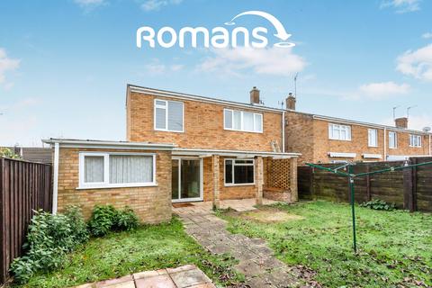 3 bedroom house to rent, Laburnum Way, Basingstoke, RG23
