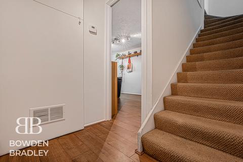 2 bedroom ground floor flat for sale, Copford Close, Woodford Green, IG8