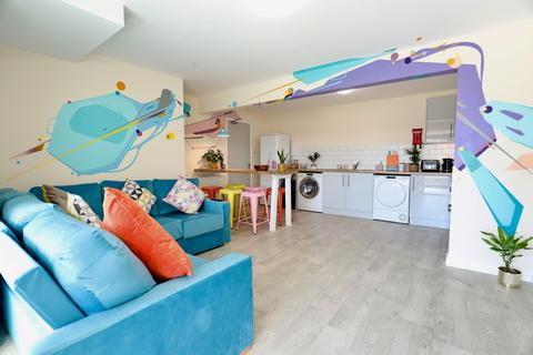 undefined, Brighton BN1