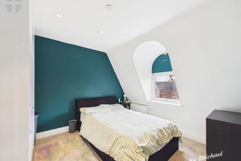 2 bedroom flat to rent, Prebendal Court, Oxford Road, Aylesbury