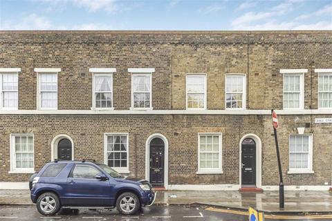Cable Street, London E1W