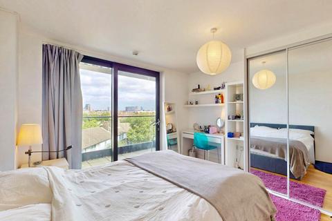 1 bedroom apartment for sale, Ottawa House, Albatross Way, London, SE16