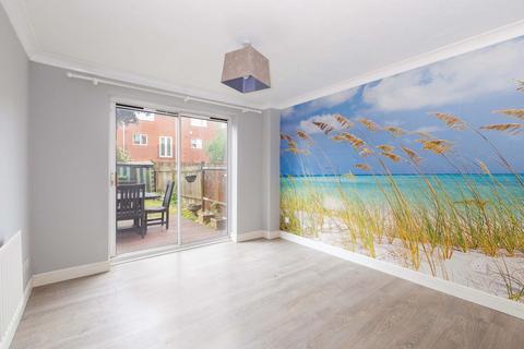 4 bedroom townhouse for sale, Deverills Way, Langley SL3
