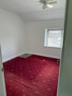 3 bedroom end of terrace house for sale, West Avenue, Honley, HD9
