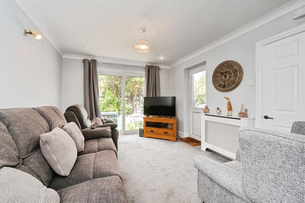 Woodmill Lane, Southampton - View 3
