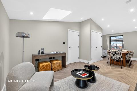 1 bedroom apartment for sale, Old Kent Road, London