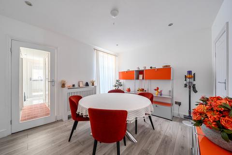 4 bedroom end of terrace house for sale, The Crescent, Slough, SL1
