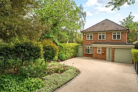 4 bedroom detached house for sale, Meadowbank, London