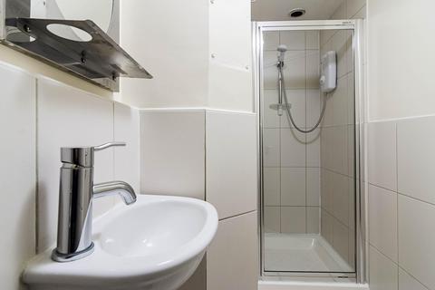 1 bedroom flat to rent, Bishopsgate EC2, EPC: E