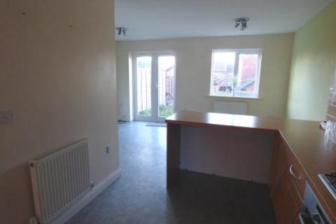 3 bedroom townhouse to rent, Bricklin Mews, Hadley TF1