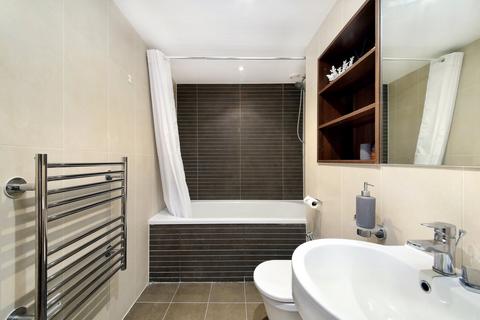 1 bedroom apartment for sale, Hawker Building, 350 Queenstown Road, London, SW11