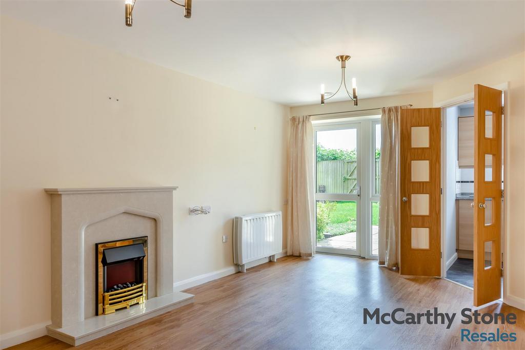 8693095-interior07.jpg