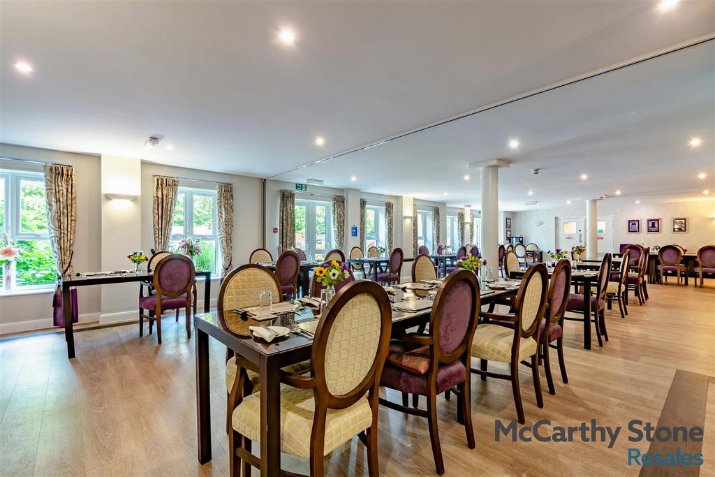 8693095-interior01.jpg