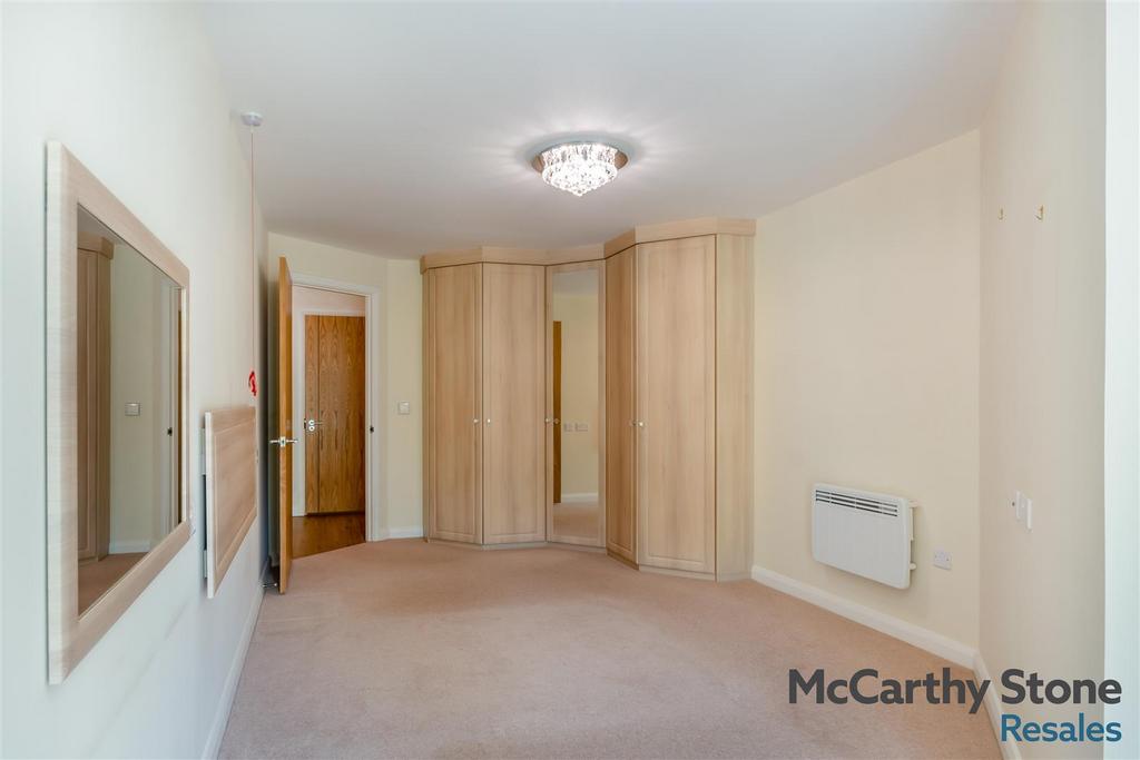8693095-interior17.jpg