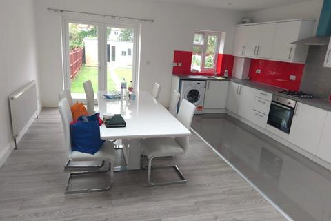 4 bedroom terraced house for sale, St. Paul's Avenue, Harrow, HA3