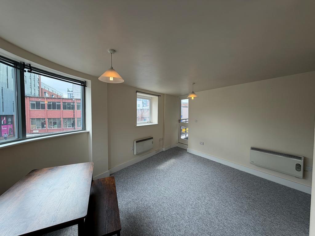 Apartment in Liverpool, Islington, Vauxhall - View 2