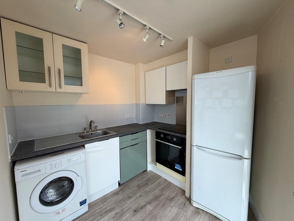Apartment in Liverpool, Islington, Vauxhall - View 3
