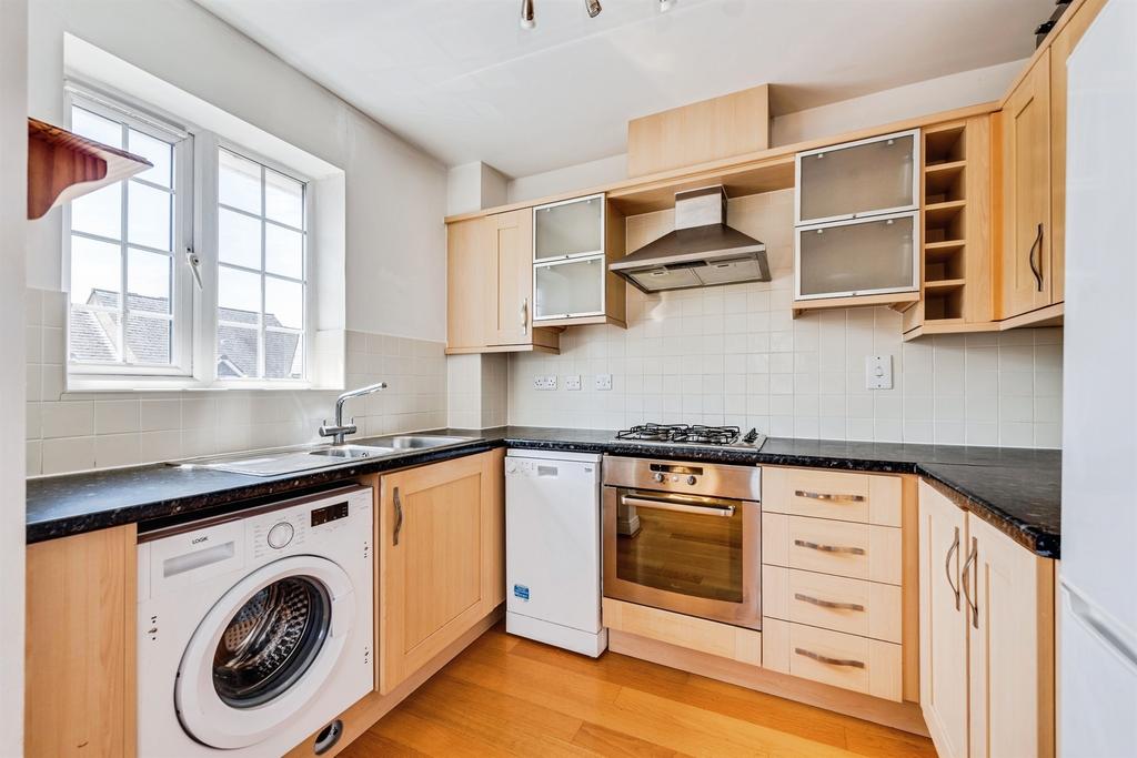 Apartment in Oxford, Littlemore Park, Littlemore - View 2