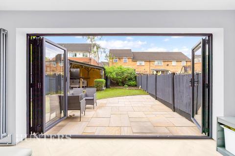 3 bedroom townhouse for sale, Wildbrook Terrace, Wildbrook Crescent, Oldham