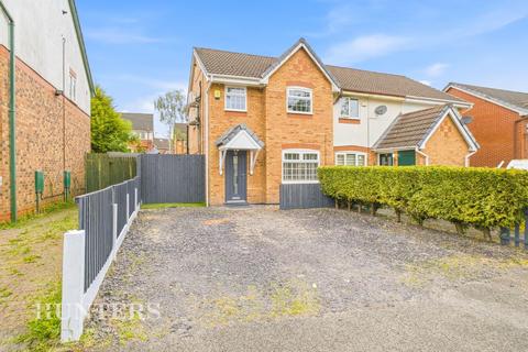 3 bedroom townhouse for sale, Wildbrook Terrace, Wildbrook Crescent, Oldham