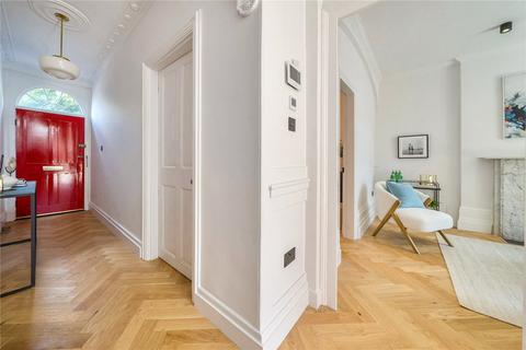 undefined, Chiswick Lane South, London