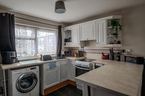 1 bedroom flat for sale, Villa Court, Madeley TF7