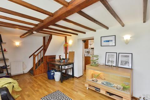 2 bedroom cottage for sale, The Green, Deanshanger, Milton Keynes, Northamptonshire, MK19