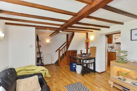 2 bedroom cottage for sale, The Green, Deanshanger, Milton Keynes, Northamptonshire, MK19