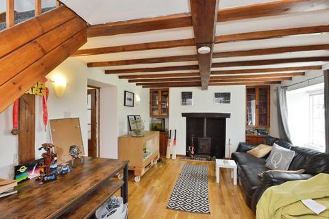 2 bedroom cottage for sale, The Green, Deanshanger, Milton Keynes, Northamptonshire, MK19