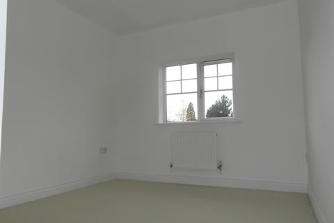3 bedroom semi-detached house to rent, Wintney Street, Fleet, GU51