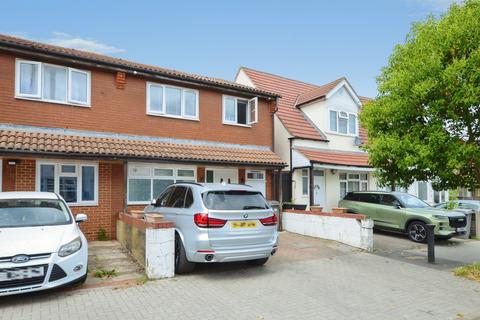 Rugby Avenue, Wembley, HA0
