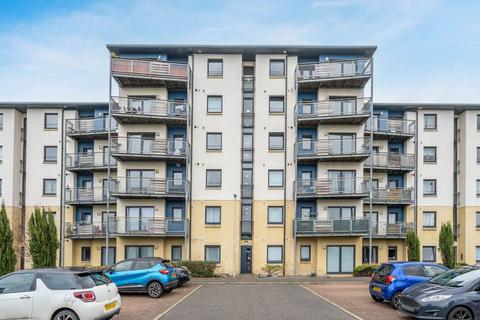 1 bedroom flat to rent, Peffer Bank, Edinburgh,
