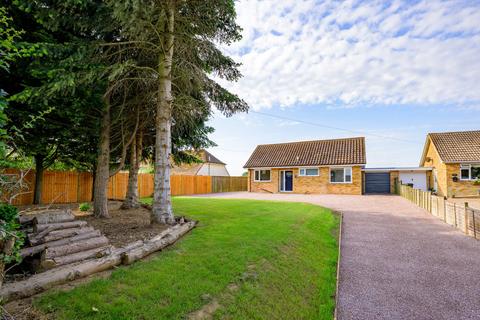 3 bedroom detached bungalow for sale, High Street, Hagworthingham, PE23