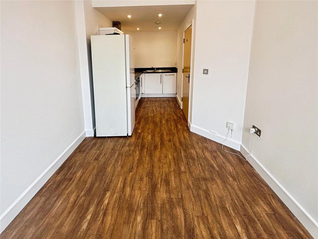Apartment in Leicester, St Matthew's - View 2