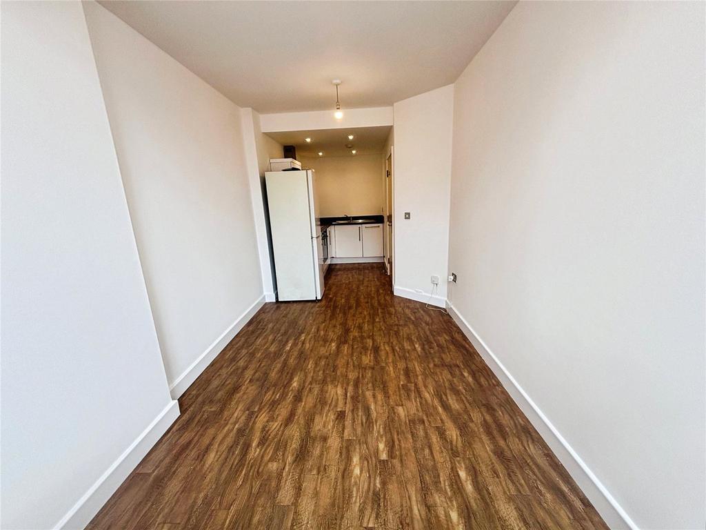 Apartment in Leicester, St Matthew's - View 4