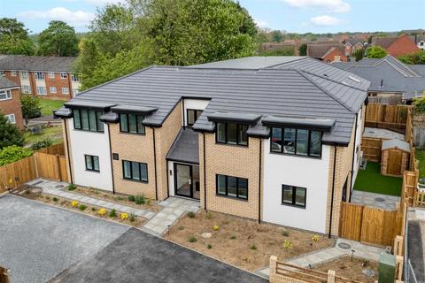 undefined, 21 Elm House, Arlesey Road, Stotfold SG5 4HA