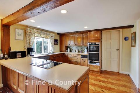 6 bedroom character property for sale, Wadhurst Road, Crowborough TN6