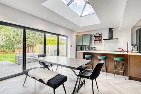 4 bedroom detached house for sale, 24 Kidderminster Road, Bridgnorth