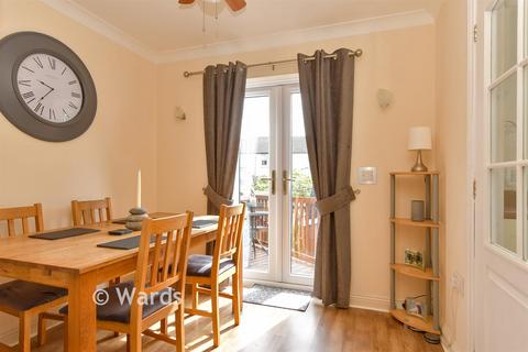 3 bedroom terraced house for sale, Ferry Lane, Rochester ME1