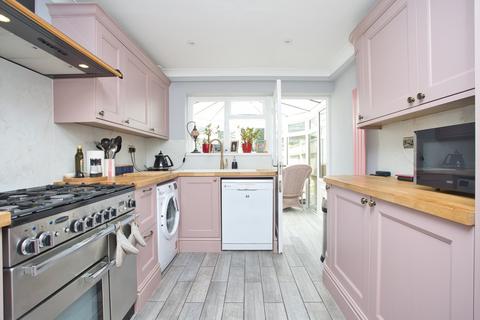 3 bedroom end of terrace house for sale, St. Andrews Lees, Sandwich, Kent, CT13
