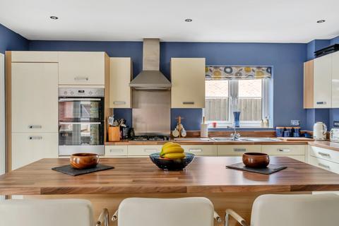 4 bedroom detached house for sale, Kurmanski Close, Swindon, Wiltshire